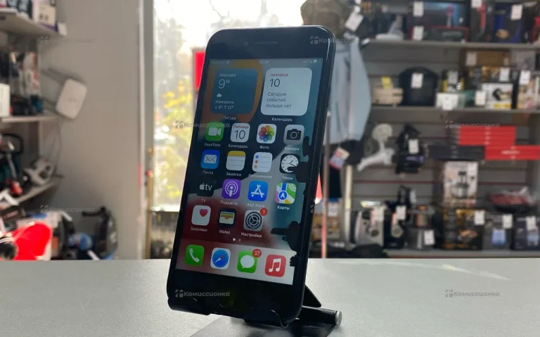 Apple iPhone 7 2/32 ГБ