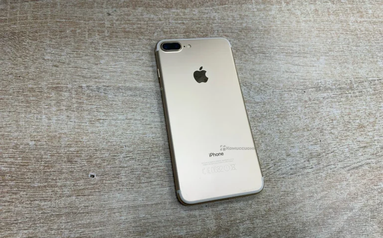 Apple iPhone 7 Plus 4/64 ГБ