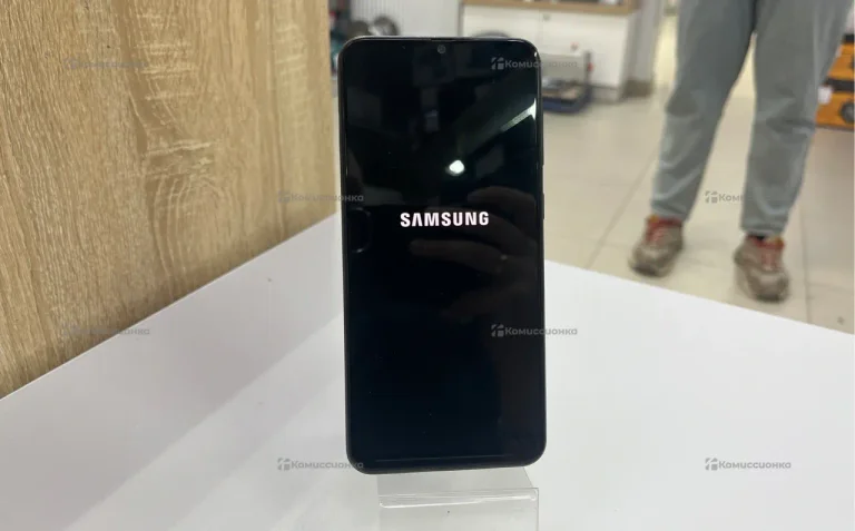 Samsung Galaxy A50 4/64 ГБ