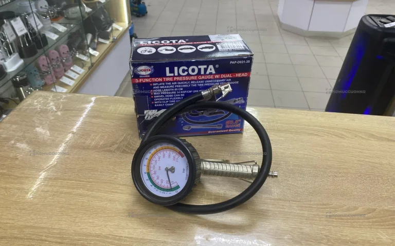 Подкачка шин с манометр Licota PAP-D031-35