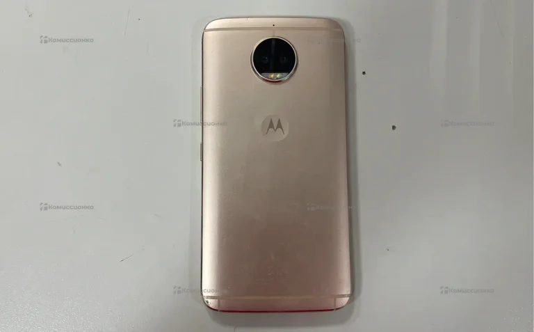 Motorola Moto G5 2/32 ГБ
