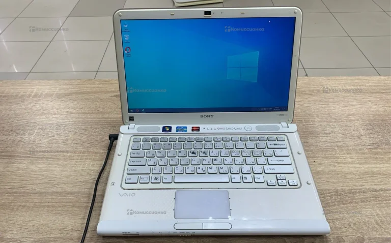 Ноутбук  Sony VPCCA2S1R