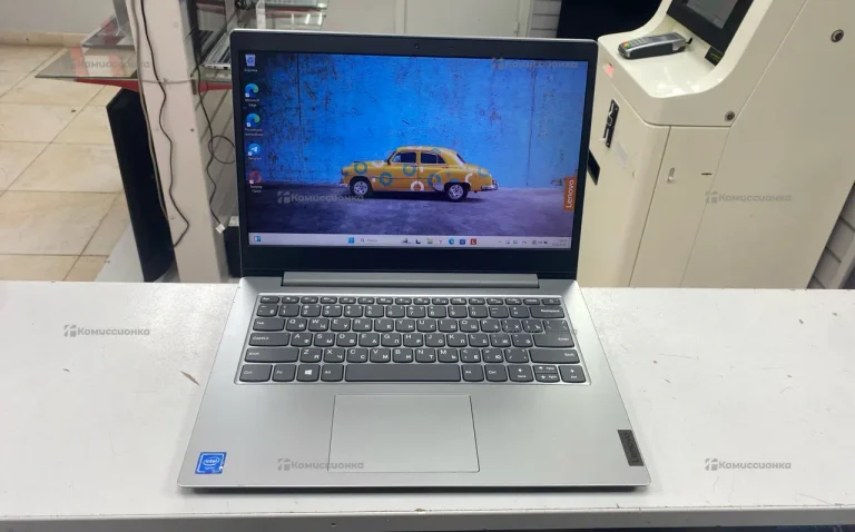 Ноутбук  LENOVO