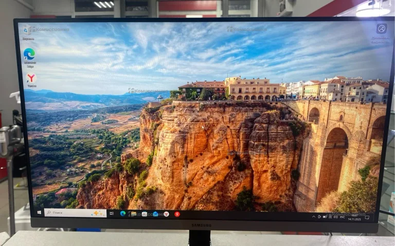 Монитор Samsung LS24R350FHIXCI