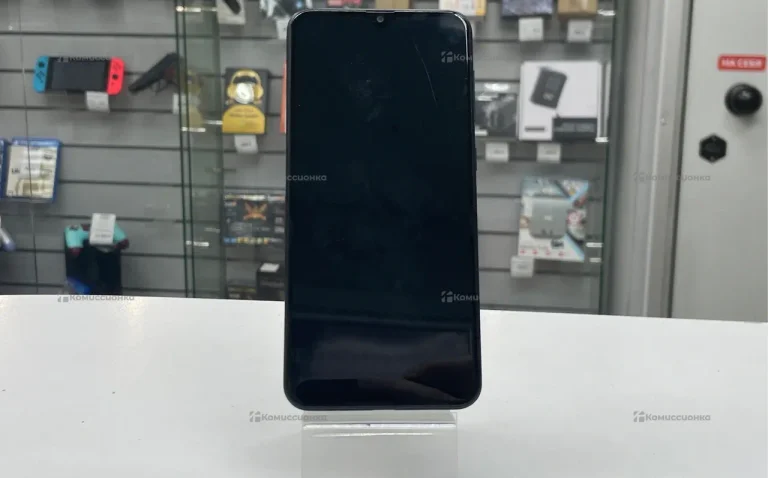 Samsung Galaxy A20 3/32 ГБ