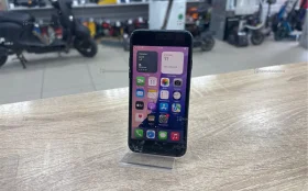 Apple iPhone SE (2020) 3/64 ГБ