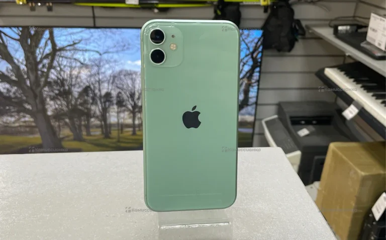 Apple iPhone 11 4/64 ГБ