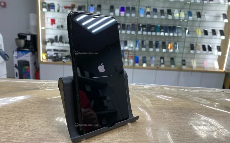 Apple iPhone Xr 64 Gb.