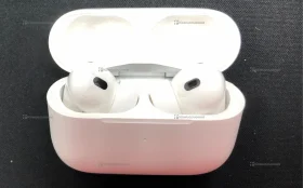 Купить Наушники Apple AirPods Pro(Реплика) б/у , в Москва и область Цена:990рублей