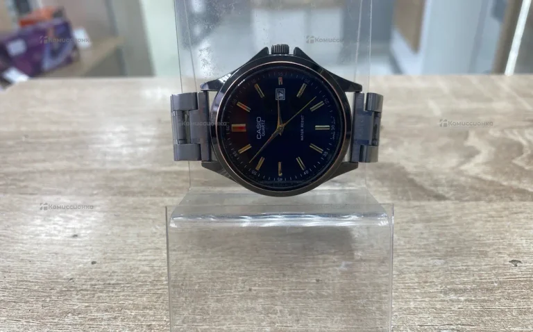 Часы Casio quartz