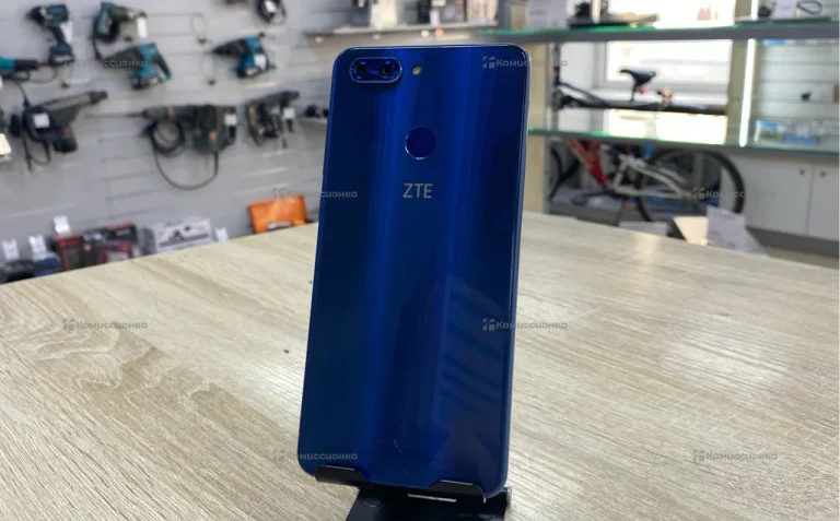 ZTE Blade V9 4/64 ГБ