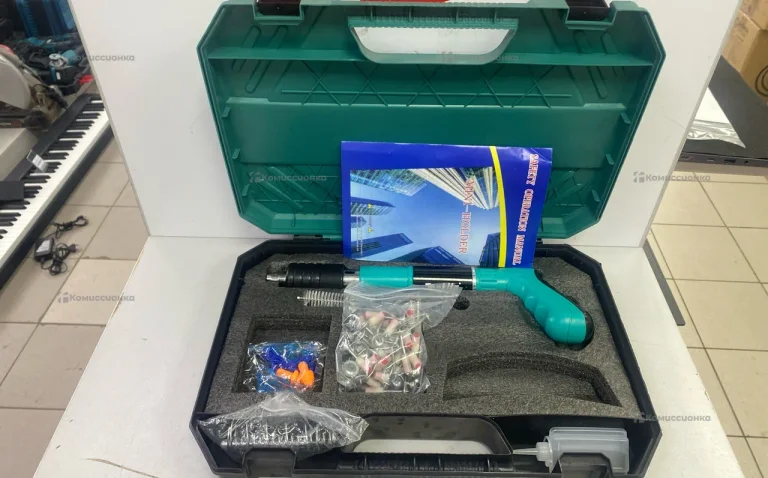 Гвоздезабивной пистолет, пневматический