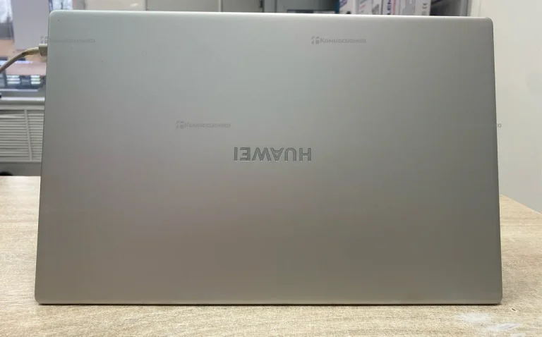 Ноутбук  Hyawei BoB Wah9q