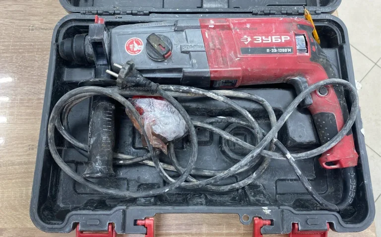 Перфоратор зубр п-32-1200м