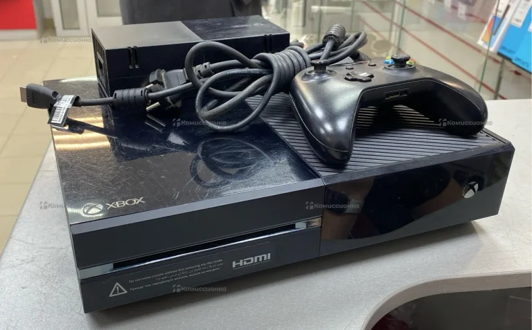 Приставка Xbox One 500Gb