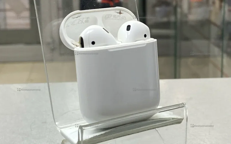 Наушники AirPods