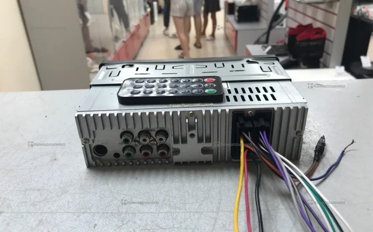 Автомагнитола SKYLOR RS-620DSP