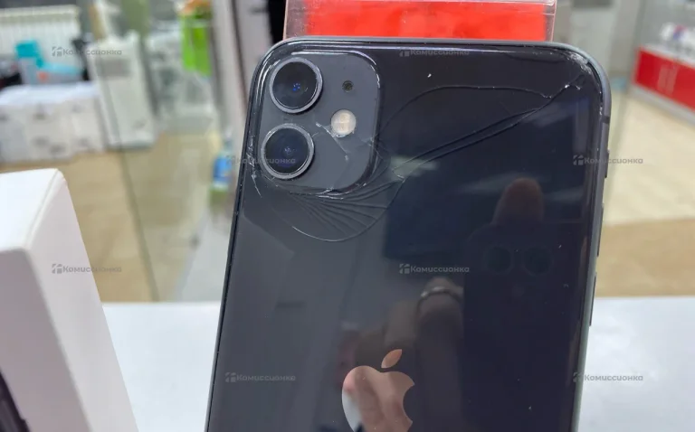 Apple iPhone 11 4/64 ГБ