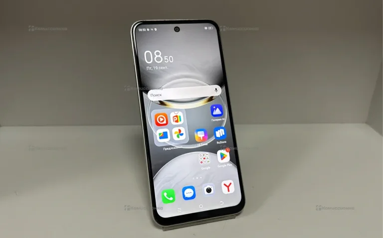 Tecno Spark 30C 4/128 ГБ