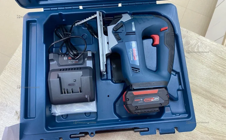 Электрический лобзик Bosch GST 185-LI