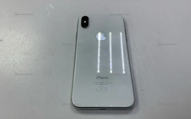 Apple iPhone X 3/64 ГБ