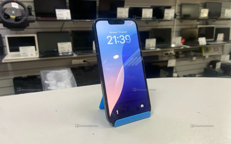 Телефон Apple iPhone 13 128