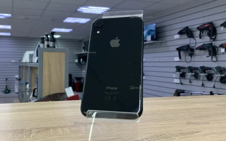 Apple XR 64ГБ.
