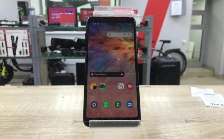 Samsung Galaxy A8 2/32 ГБ