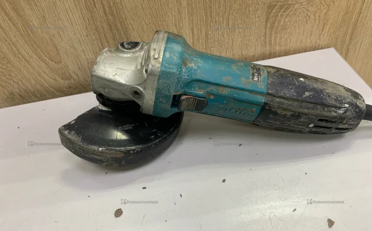 УШМ Makita GA5030 .