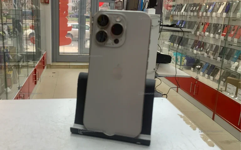 Apple iPhone 16 Pro 8/128 ГБ
