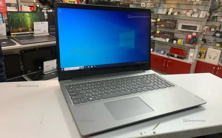 Ноутбук  Lenovo