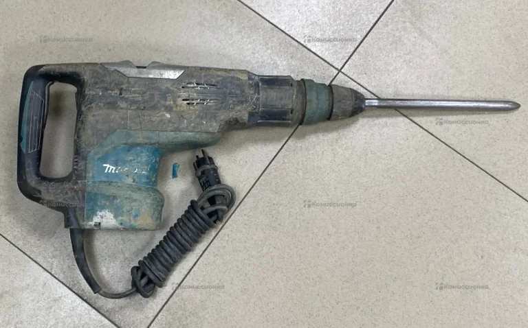 Перфоратор makita HR5202C