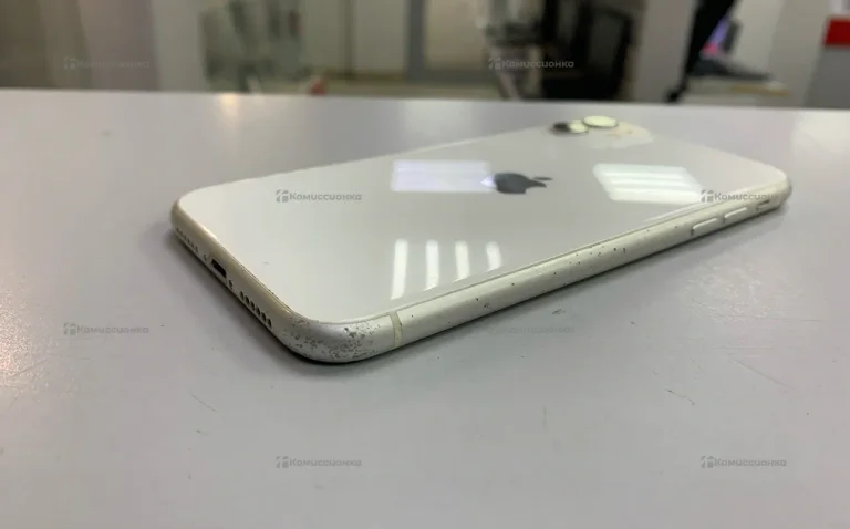 Apple IPhone 11 64 ГБ