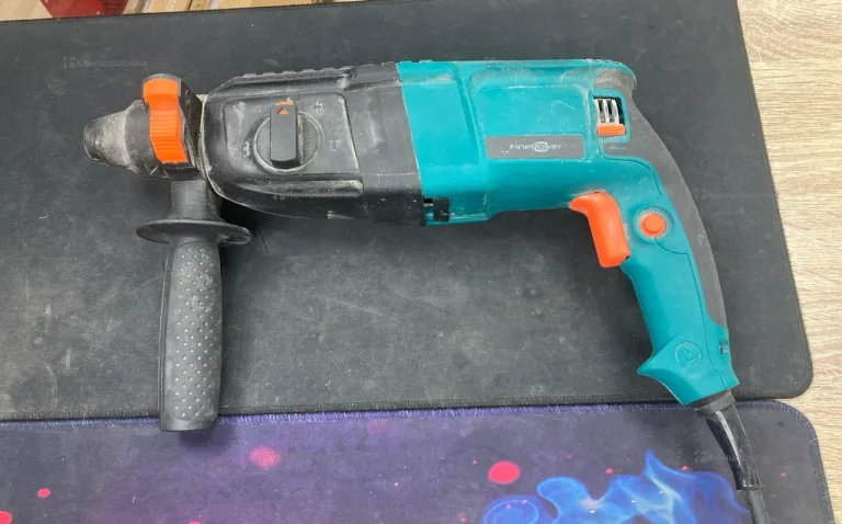 Перфоратор FinePower RH0220