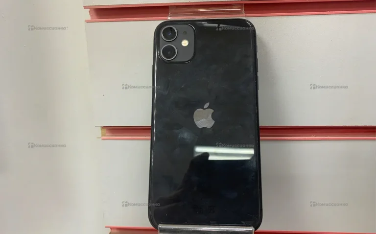 Apple iPhone 11 4/64 ГБ