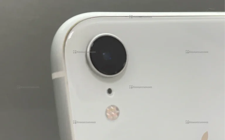 Apple iPhone XR 3/64 ГБ