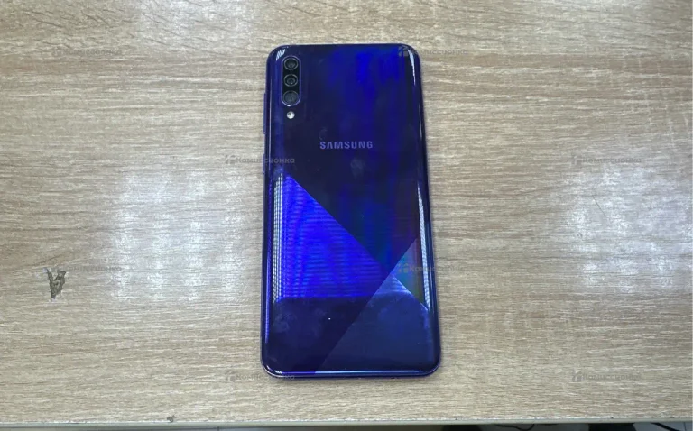 Samsung Galaxy A30s 3/32 ГБ