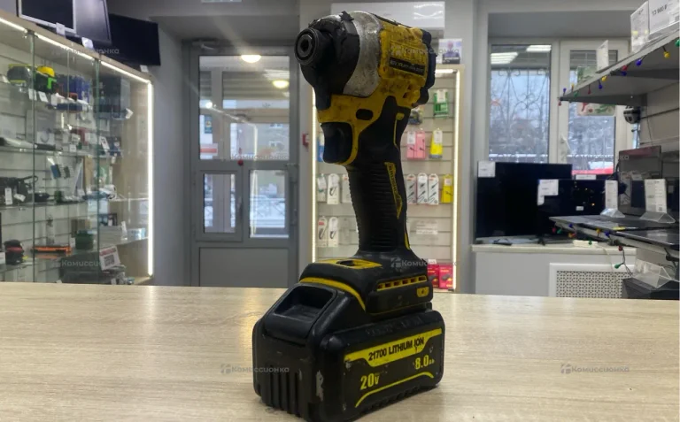 Dewalt dcf  850