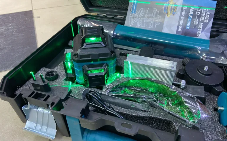 Лазерный уровень Makita 16D Green Laser