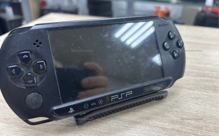 Приставка Sony PSP e1008