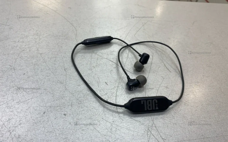Наушники JBL