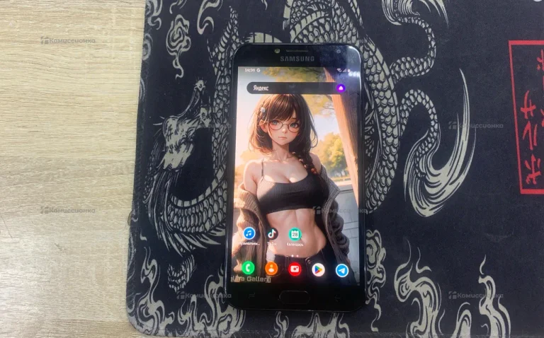 Samsung Galaxy J4 3/32 ГБ