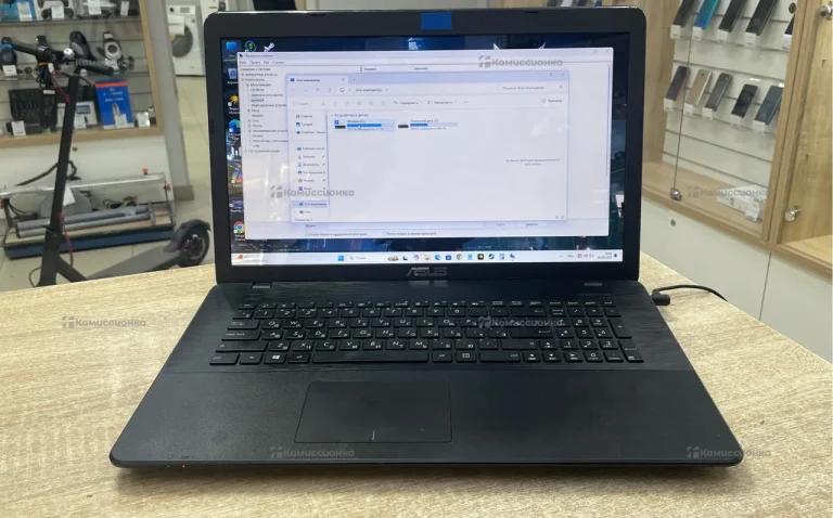 Ноутбук Asus X751M