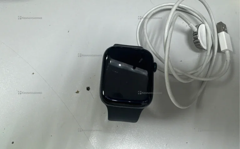 Часы  Apple Watch Series 7 Aluminium 45mm