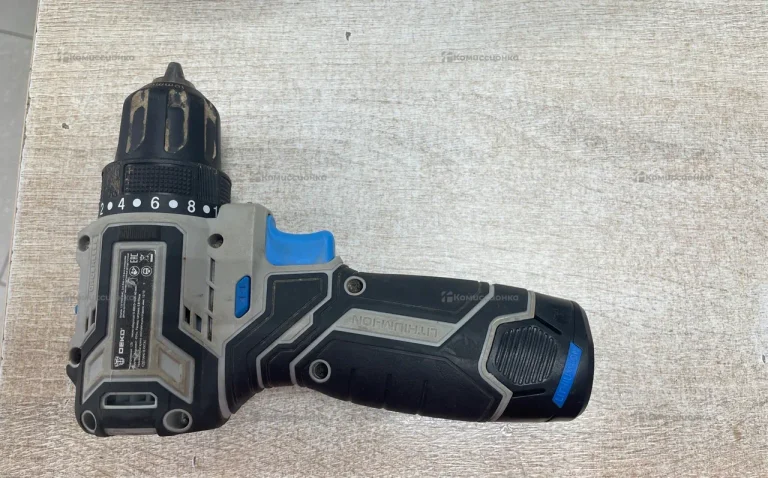 шуруповерт deko 12v