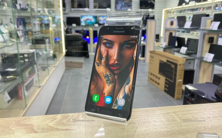 Samsung Galaxy J3 (2018) 2/16 ГБ