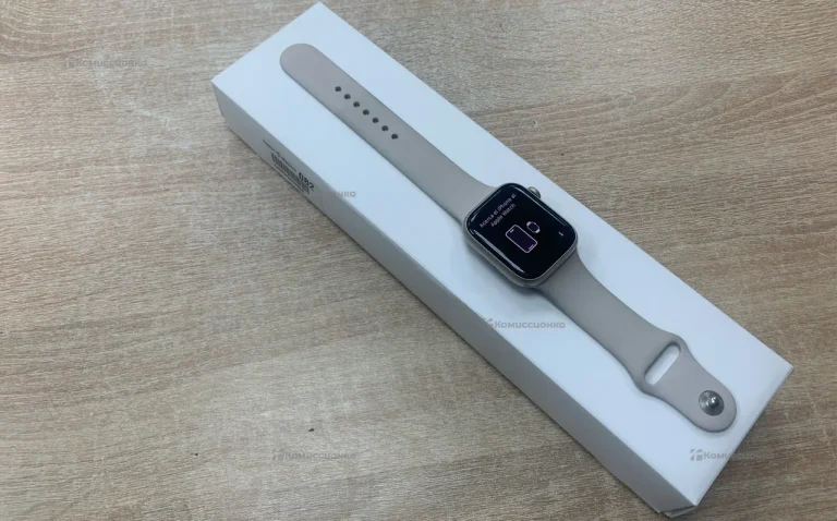Часы Apple Watch Series 8 45mm
