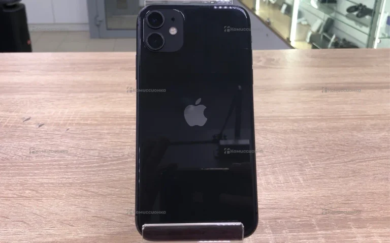 Apple iPhone 11 4/64 ГБ
