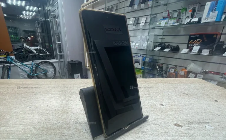 Tecno Spark 20 Pro+ 8/256 ГБ