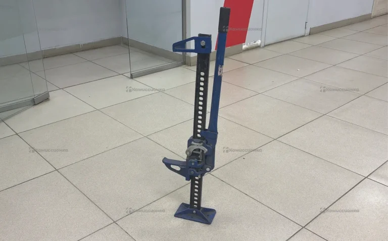 Реечный домкрат Kraft 3t